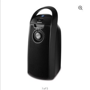 Holmes 3 speed air purifier🖤